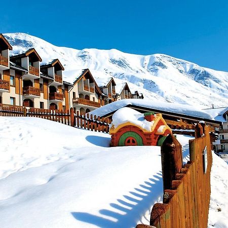 Residence Odalys L'Ouillon Saint-Sorlin-dʼArves Exterior foto